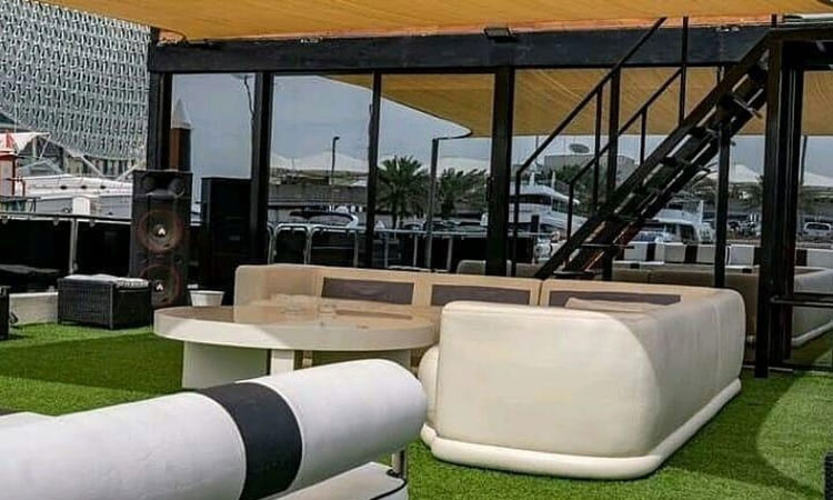 Houseboat Cruising Abu Dhabi