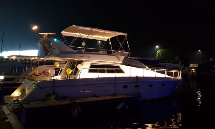 Motor Yacht Rental Abu Dhabi