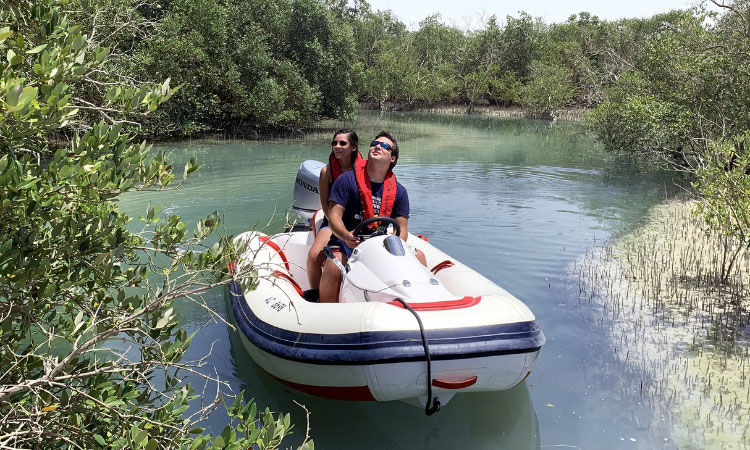 Pilot Your Own Watercraft in Abu Dhabi